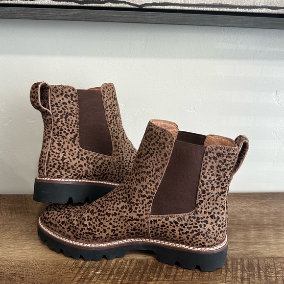 NWOT MADEWELL The Citywalk Lugsole Chelsea
Boot in Calf Size 8.5 - Picture 7 of 13